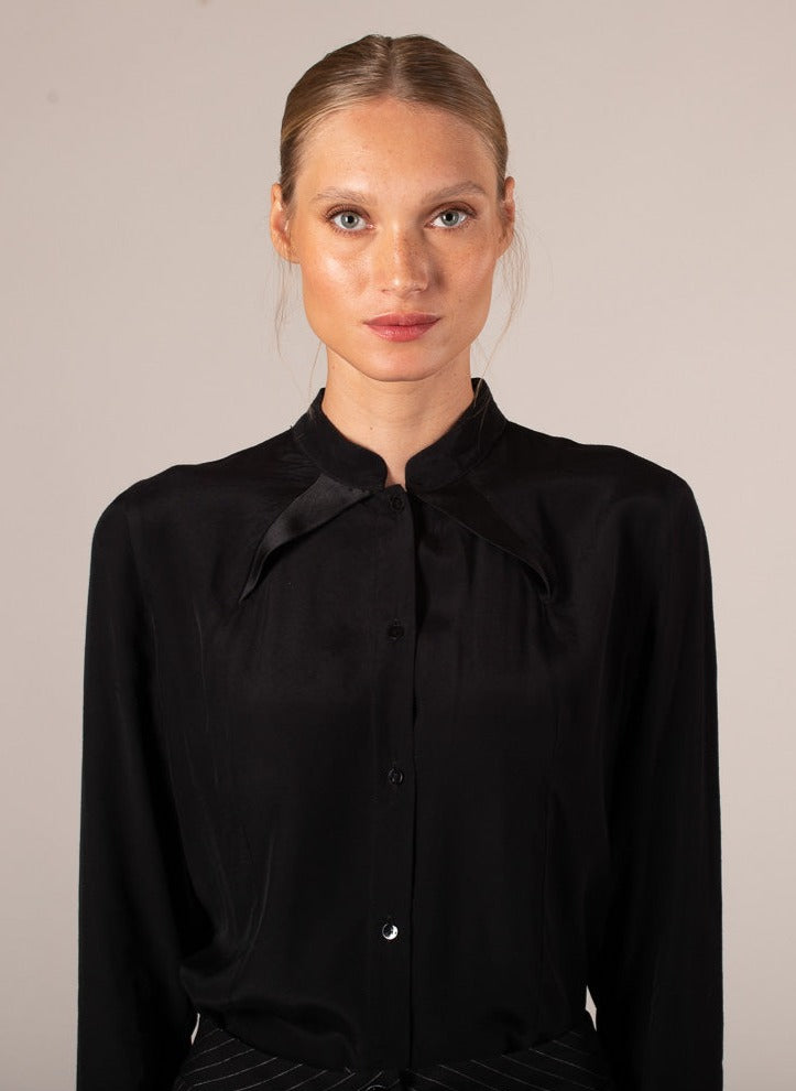 Black Buttoned Shirt